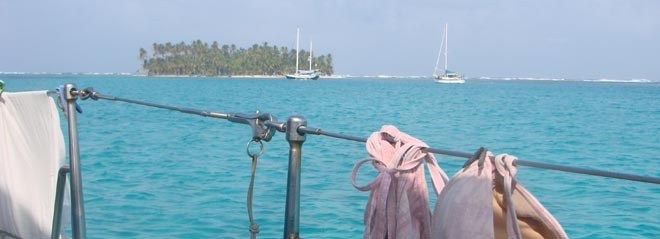 Typical San Blas Island - there are over 300 © BW Media